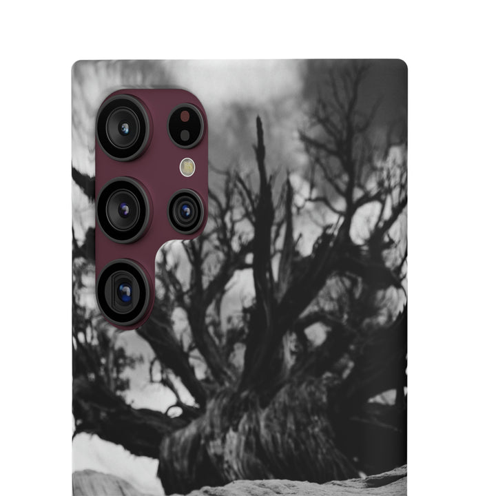 Desert Reach in Black and White - Phone Case