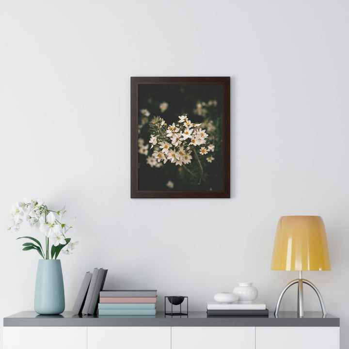 A Touch of White - Framed Print - Visiting This World