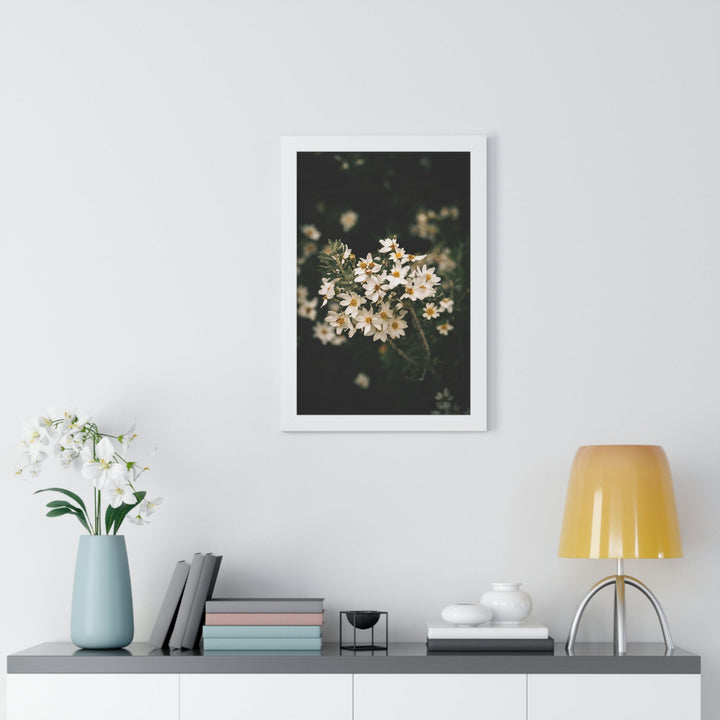 A Touch of White - Framed Print - Visiting This World