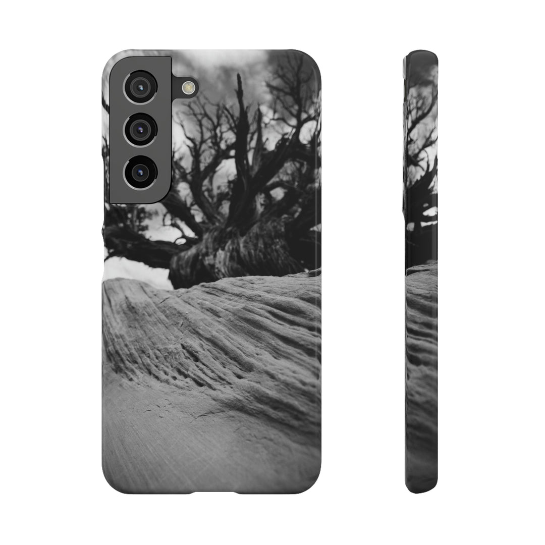 Desert Reach in Black and White - Phone Case