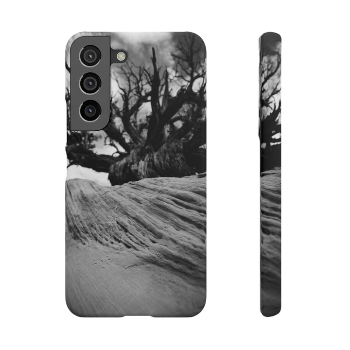 Desert Reach in Black and White - Phone Case